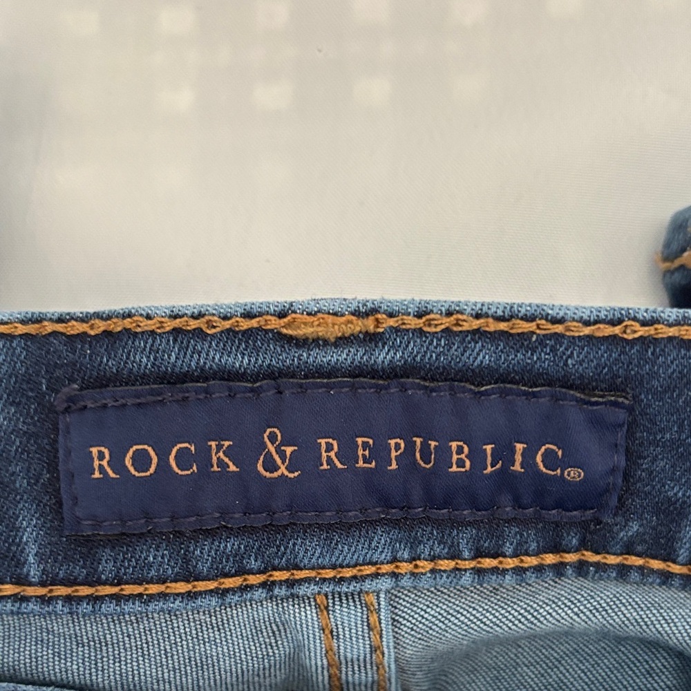 Rock & Republic Women's Dark Blue Skinny Jeans - Picture 3 of 4